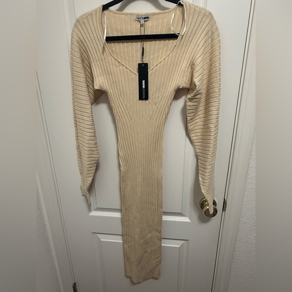 Fashion Nova Dresses & Skirts - Fashion Nova Cream Long Sleeve Dress